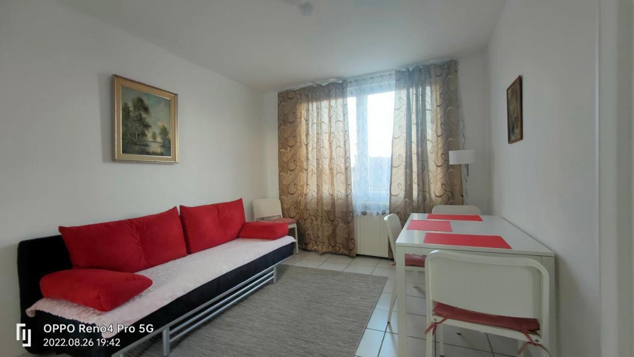 Mooi slaapkamer! proper en compact place voor 3 Antwerpen Buitenkant foto